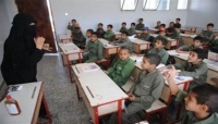 هكذا أجبرت ميليشيا الحوثي طلاب مدارس صنعاء بمنح مقاتليها "رسائل شكر"