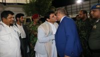 نائب رئيس الوزراء يصل محافظة المهرة عقب زيارته الى عمان نائب رئيس الوزراء يصل محافظة المهرة عقب زيارته الى عمان