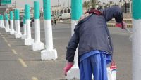 لم يزين محله بالأخضر.. (الحوثية) تجبر تاجراً بصنعاء على دفع مليون ونصف المليون ريال لم يزين محله بالأخضر.. (الحوثية) تجبر تاجراً بصنعاء على دفع مليون ونصف المليون ريال