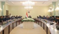 الحكومة تعقد اجتماعها الأول في عدن ورئيس الوزراء يجدد: "الحوثية" وراء الهجوم الحكومة تعقد اجتماعها الأول في عدن ورئيس الوزراء يجدد: "الحوثية" وراء الهجوم