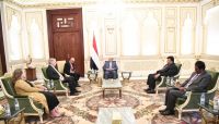 الرئيس هادي يؤكد على متانة علاقة اليمن مع الولايات المتحدة الأمريكية الرئيس هادي يؤكد على متانة علاقة اليمن مع الولايات المتحدة الأمريكية