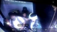 بالرصاص الحيّ والقنابل.. عصابة حوثية تهاجم مولين تجاريين وسط صنعاء ونقابة تجارية تندد بالرصاص الحيّ والقنابل.. عصابة حوثية تهاجم مولين تجاريين وسط صنعاء ونقابة تجارية تندد