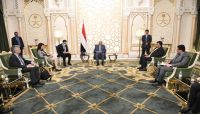 الرئيس هادي يستقبل مسؤولين دوليين ويعقد اجتماعاً مع نائبه ورئيس الحكومة الرئيس هادي يستقبل مسؤولين دوليين ويعقد اجتماعاً مع نائبه ورئيس الحكومة