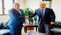 الحكومة تستدعي السفير لدى لبنان.. وتطالب الأمم المتحدة بنقل بعثتها لمكان محايد الحكومة تستدعي السفير لدى لبنان.. وتطالب الأمم المتحدة بنقل بعثتها لمكان محايد