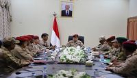 وزير الدفاع يحث على رفع وتيرة التعاون بين مختلف المناطق العسكرية والمحاور وزير الدفاع يحث على رفع وتيرة التعاون بين مختلف المناطق العسكرية والمحاور