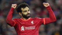 صلاح يحصد "جائزة لاعب الموسم" بالدوري الإنجليزي صلاح يحصد "جائزة لاعب الموسم" بالدوري الإنجليزي