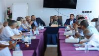 اللجنة البرلمانية تحيل تقريرها الخاص بدراسة مشاريع موازنة الدولة الى لجنة الصياغة اللجنة البرلمانية تحيل تقريرها الخاص بدراسة مشاريع موازنة الدولة الى لجنة الصياغة