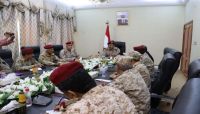 وزير الدفاع يؤكد على أولوية استعادة الدولة وإنهاء الانقلاب الحوثي وزير الدفاع يؤكد على أولوية استعادة الدولة وإنهاء الانقلاب الحوثي