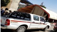 رفضا للجبايات .. اغلاق بوابة مصنع " شملان للمياه" بوجه الحوثيين بصنعاء رفضا للجبايات .. اغلاق بوابة مصنع " شملان للمياه" بوجه الحوثيين بصنعاء
