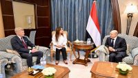 "الرئاسي" يؤكد التزامه بمساعي السلام وفق المرجعيات المتفق عليها "الرئاسي" يؤكد التزامه بمساعي السلام وفق المرجعيات المتفق عليها