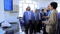 مأرب .. العرادة يعلن بناء كليتين ومبان سكنية في جامعة إقليم سبأ ويفتتح معامل كلية الطب مأرب .. العرادة يعلن بناء كليتين ومبان سكنية في جامعة إقليم سبأ ويفتتح معامل كلية الطب