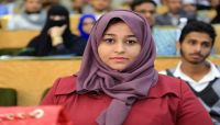 شقيق "فاطمة العرولي" يكشف ملابسة اتصال الحوثيين به ويتحدى التهديدات شقيق "فاطمة العرولي" يكشف ملابسة اتصال الحوثيين به ويتحدى التهديدات
