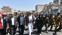 محافظ تعز يدعو الحوثيين لفتح طريق الحوبان وتخفيف المعاناة السكان محافظ تعز يدعو الحوثيين لفتح طريق الحوبان وتخفيف المعاناة السكان