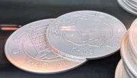 إدانتان دوليتان (أوروبية وأمريكية) لـ"صك" الحوثيين عملة جديدة إدانتان دوليتان (أوروبية وأمريكية) لـ"صك" الحوثيين عملة جديدة