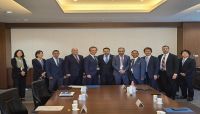 مسؤول حكومي يبحث مع الوكالة اليابانية "الجايكا" توسيع مشاريعها في اليمن مسؤول حكومي يبحث مع الوكالة اليابانية "الجايكا" توسيع مشاريعها في اليمن