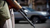 مصادر في "صنعاء" مسلح حوثي يقتل عمه ويحرق شاحنته مصادر في "صنعاء" مسلح حوثي يقتل عمه ويحرق شاحنته