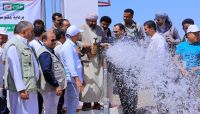 افتتاح خزان مياه للنازحين في مخيم "القوز" في مأرب افتتاح خزان مياه للنازحين في مخيم "القوز" في مأرب