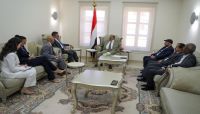 السفير الأمريكي: موقف الولايات المتحدة ثابت ولن يتغير تجاه الحفاظ على أمن واستقرار ووحدة اليمن وإنهاء الأزمة السفير الأمريكي: موقف الولايات المتحدة ثابت ولن يتغير تجاه الحفاظ على أمن واستقرار ووحدة اليمن وإنهاء الأزمة