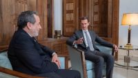 صحيفة بريطانية تكتب عن "العشاء الإيراني الأخير في دمشق" صحيفة بريطانية تكتب عن "العشاء الإيراني الأخير في دمشق"