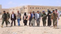 أمهات المختطفين وفريق حقوقي يزورون سجون مأرب