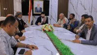 السلطة المحلية بمحافظة صنعاء تؤيد قرارات القيادة الرئاسية وتدين التدخلات الإيرانية