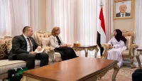 وزيرة الخارجية تؤكد أن استهداف السفن التجارية يشكل تهديداً لأمن الملاحة وحرية التجارة الدولية