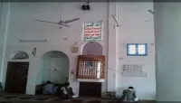 خطيب حوثي يحول باب مسجد في صنعاء إلى نقطة لاستقطاب المقاتلين
