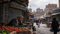 ركود الأسواق في صنعاء يضغط على التجار ويعمق معاناة المواطنين